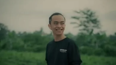 Biodata Zinidin Zidan