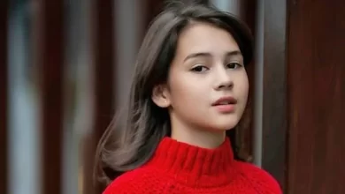 Kumpulan Filmografi dan Penghargaan Sandrinna Michelle